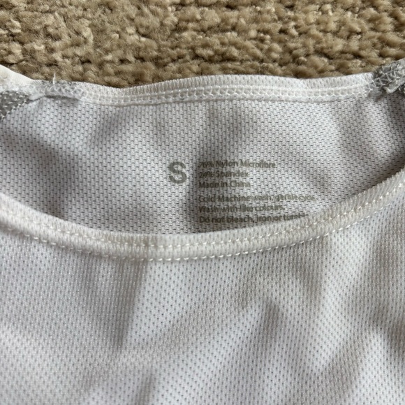 Skins Women’s Compression Long Sleeved Top - size S - Picture 2 of 8